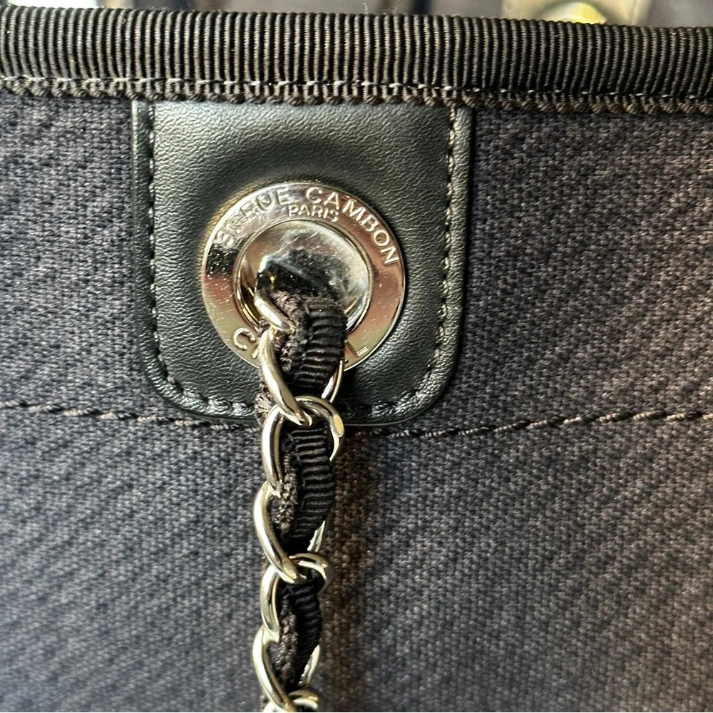 Chanel Large Shopper 30cm Black with Silver Hardware 2021 - Picture 10 of 14